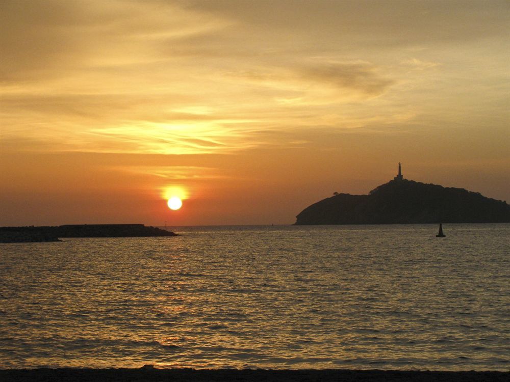Hotel Los Veleros Santa Marta ภายนอก รูปภาพ